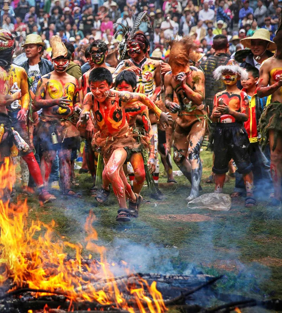 1735218200699694.jpg 《火之舞》 马丕秀 摄.jpg